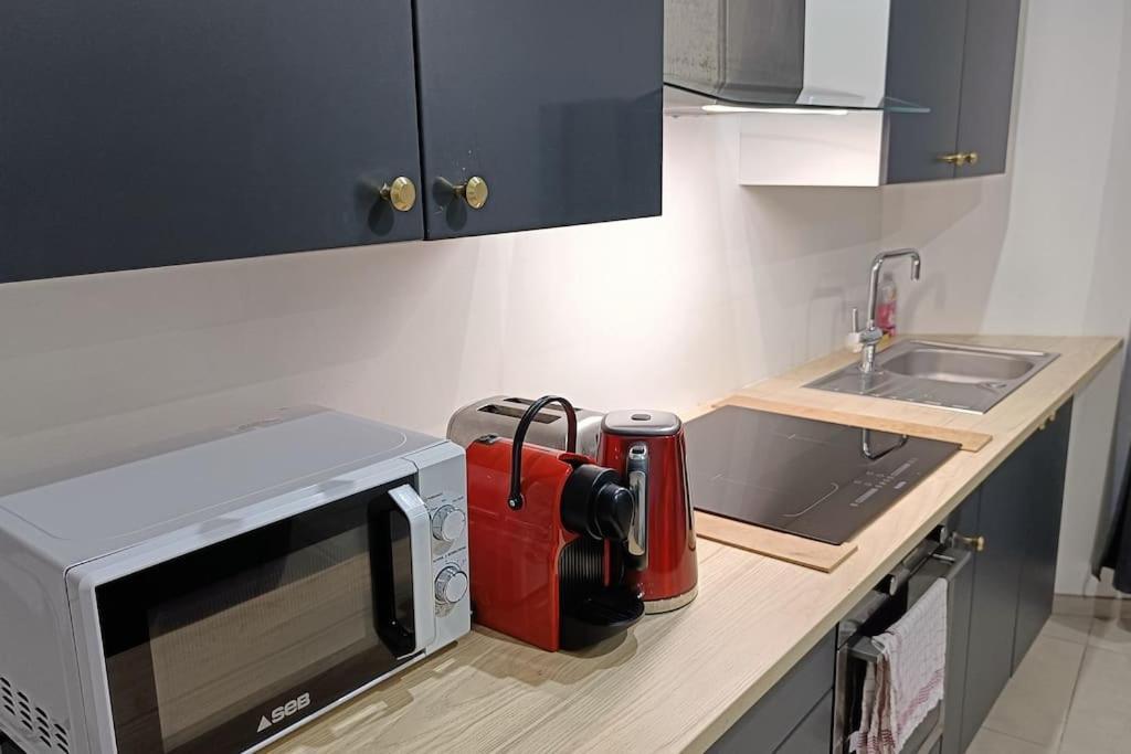 Appartement Confort Equipe Au Coeur De Beziers Exterior photo